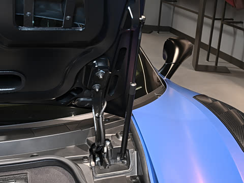 2024�� GT2 Stradale