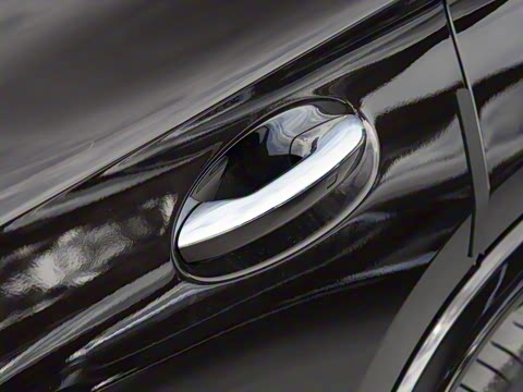 2025�� GLC 260 L 4MATIC ������