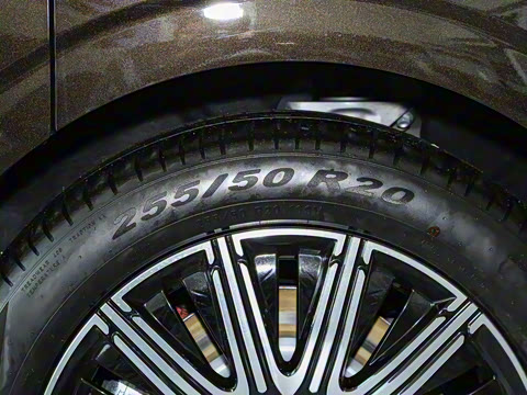 2025�� EV �����콢������