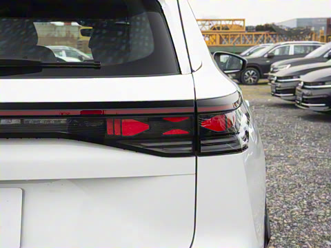 2025�� ̽��L 330TSI ������ӢCity��