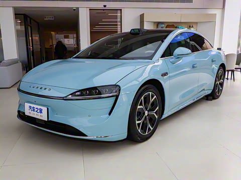 2025�� 705km Max