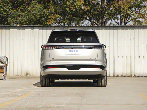 2025�� 636Max����� 5��