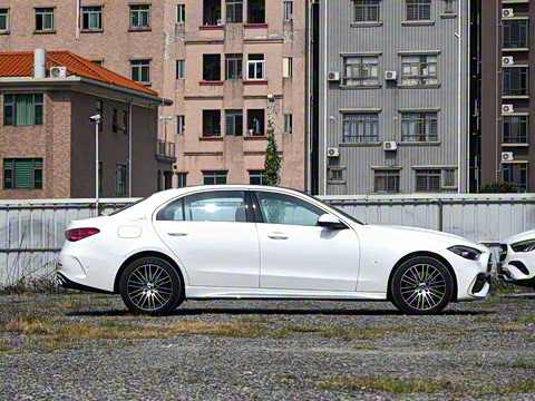 2025�� C 260 L �˶���