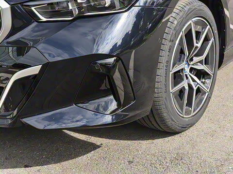 2024�� eDrive 35L ������ M�˶���װ