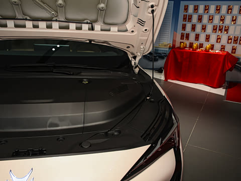 2024�� 560PRO 185kW