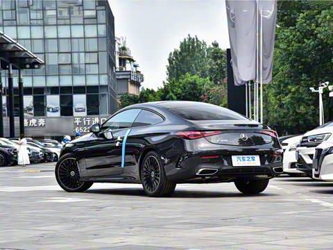 2024�� CLE 300 4MATIC �����ͽ��ܳ�