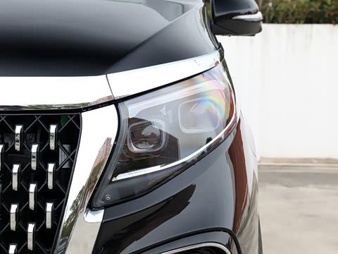 2025�� 2.0T ��άʿ����̩