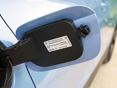 2025�� ���� 300TSI ������