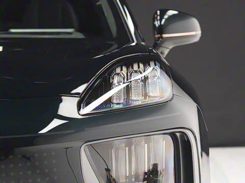 2025�� 700 Ultra�������������״��