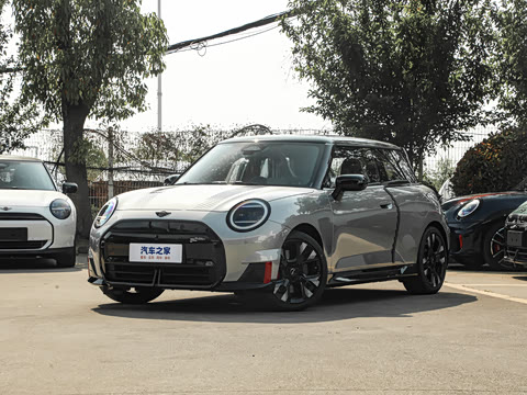 2025�� JOHN COOPER WORKS