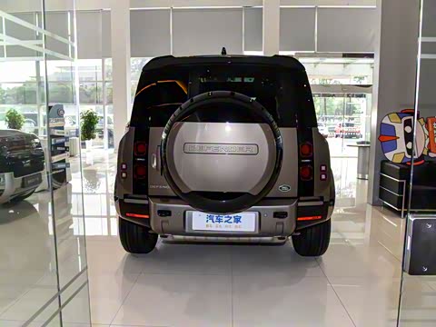 2025�� 110 3.0T P400 X-Dynamic HSE