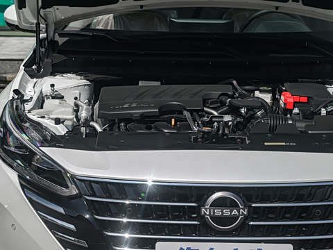 2022�� 2.0L XL-Upr ������