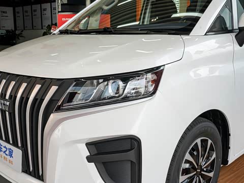 2025�� 2.0L CNG������ 7��