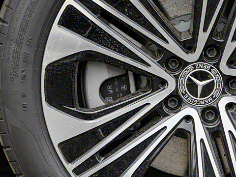 2024�� E 350 e L ���ʽ��϶����γ�