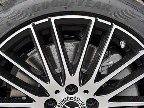 2025�� �Ŀ� C 260 L �˶���