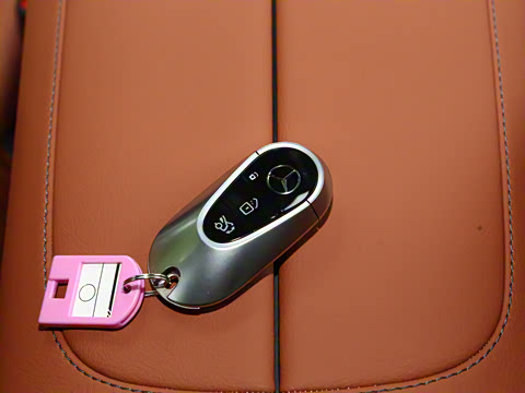 2024�� �Ŀ� S 400 L ������