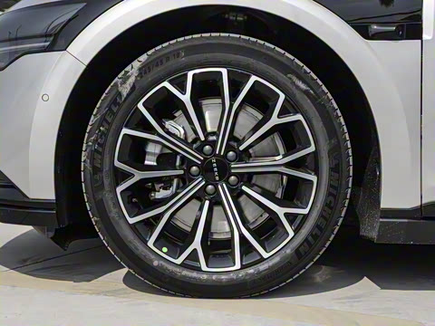 2025�� �����������Ǽݰ� 100kWh