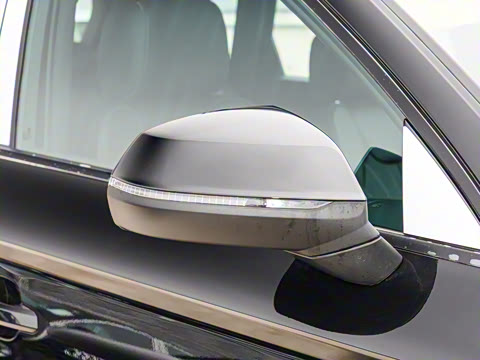 2025�� 45 TFSI ����������