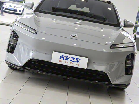 2025�� 75kWh Touring