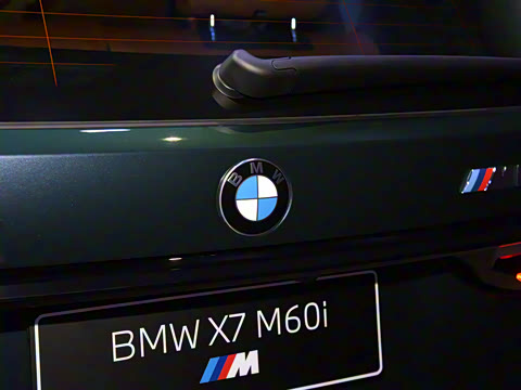 2024�� xDrive M60i