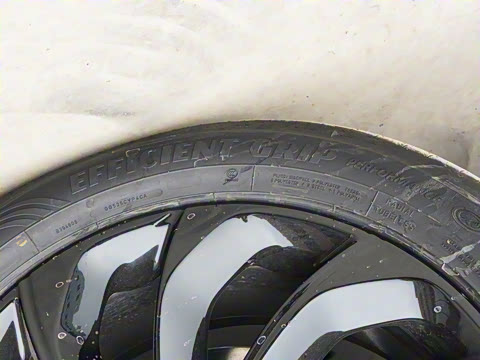 2025�� 2.0T ���л춯��