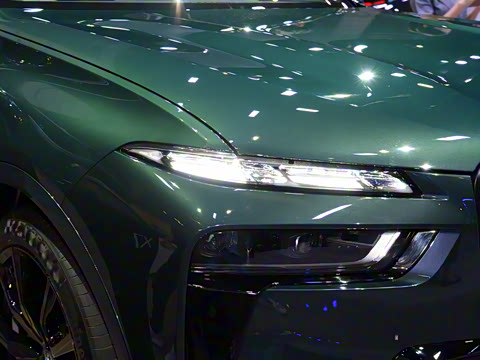 2024�� xDrive M60i