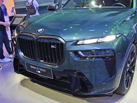 2024�� xDrive M60i