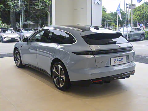 2025�� 75kWh Touring