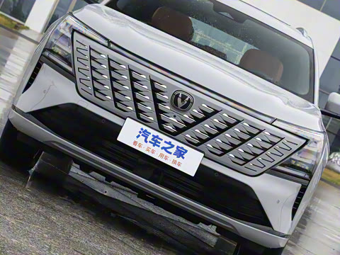 2025�� ���Ĵ� 1.5T ������ �ǻ��콢��