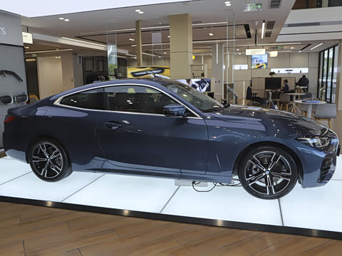 2024�� 425i M�˶���װ