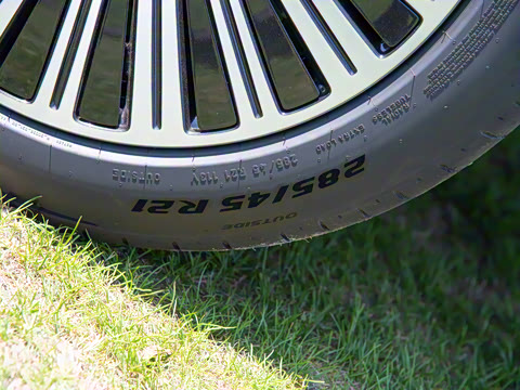 2025�� ���� Ultra�� 53.4kWh 5����