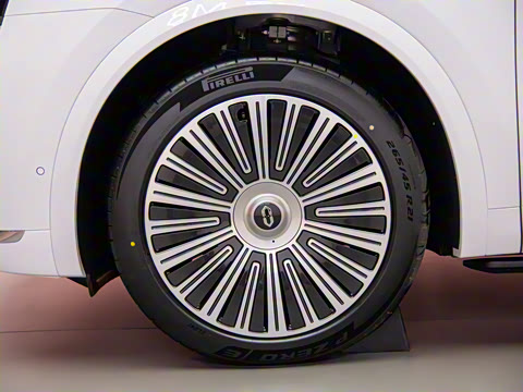 2025�� ���� Ultra�� 53.4kWh 6����