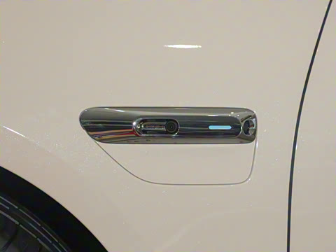 2025�� 705km Pro