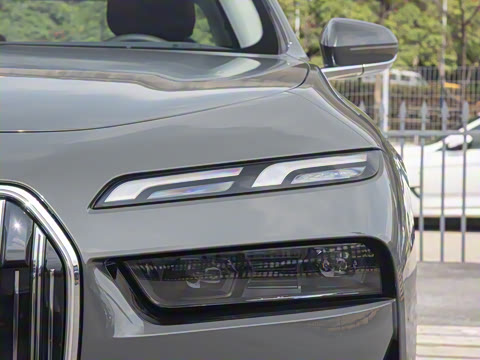 2023�� 735Li ������װ