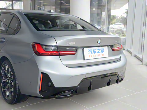 2025�� 330Li 50����������