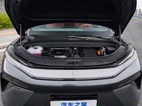 2025�� DM 215KM�����״��콢��