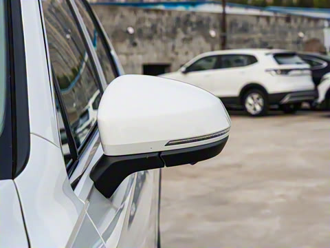 2025�� ���ڿ� 330TSI �Զ�����R-Line��ҫ��