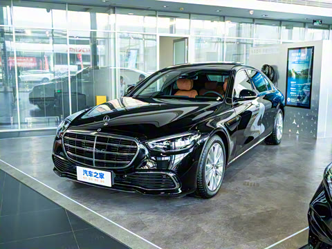 2024�� �Ŀ� S 400 L ������