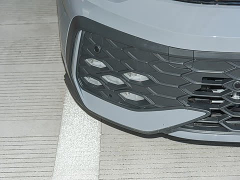 2025�� 380TSI DSG GTI