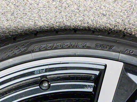 2025�� 55 TFSI quattro ������