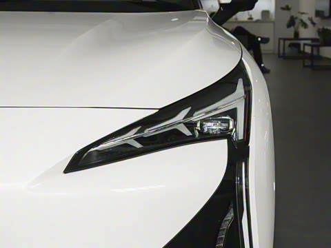 2025�� 560MAX 185kW