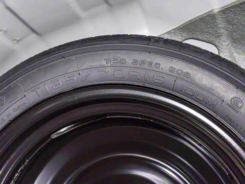 2024�� 2.0L XE ���İ�