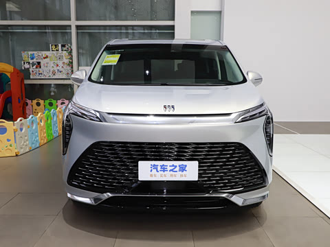 2025�� 2.0T ����������