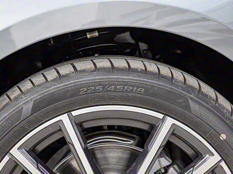 2025�� 325i M�˶���װ