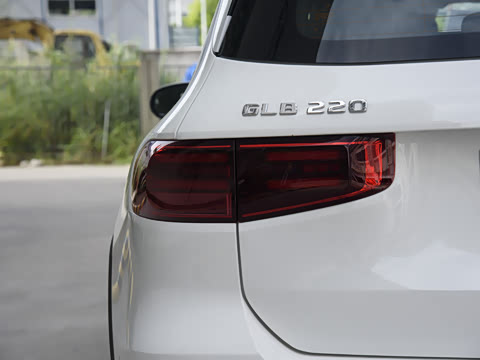 2025�� GLB 220 ʱ����