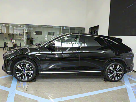 2025�� 702 �Ǽ�˫�������ٰ�