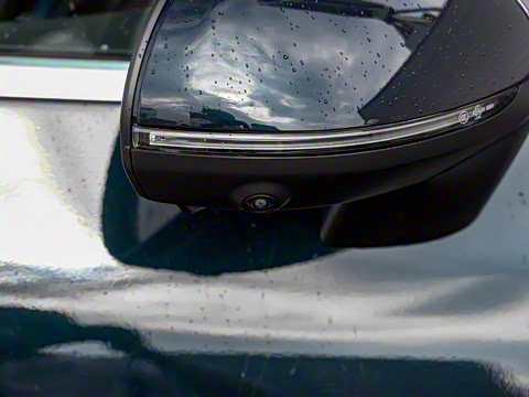 2025�� GLC 300 L 4MATIC ������ 5��