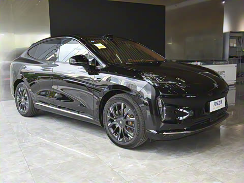 2025�� 825 Max��