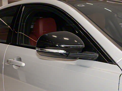 2025�� 2.0T 250PS R-DYNAMIC 90�����ذ�