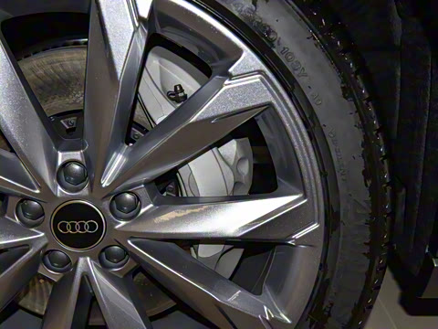 2025�� allroad quattro ̽���� 55 TFSI ����ԽҰ��